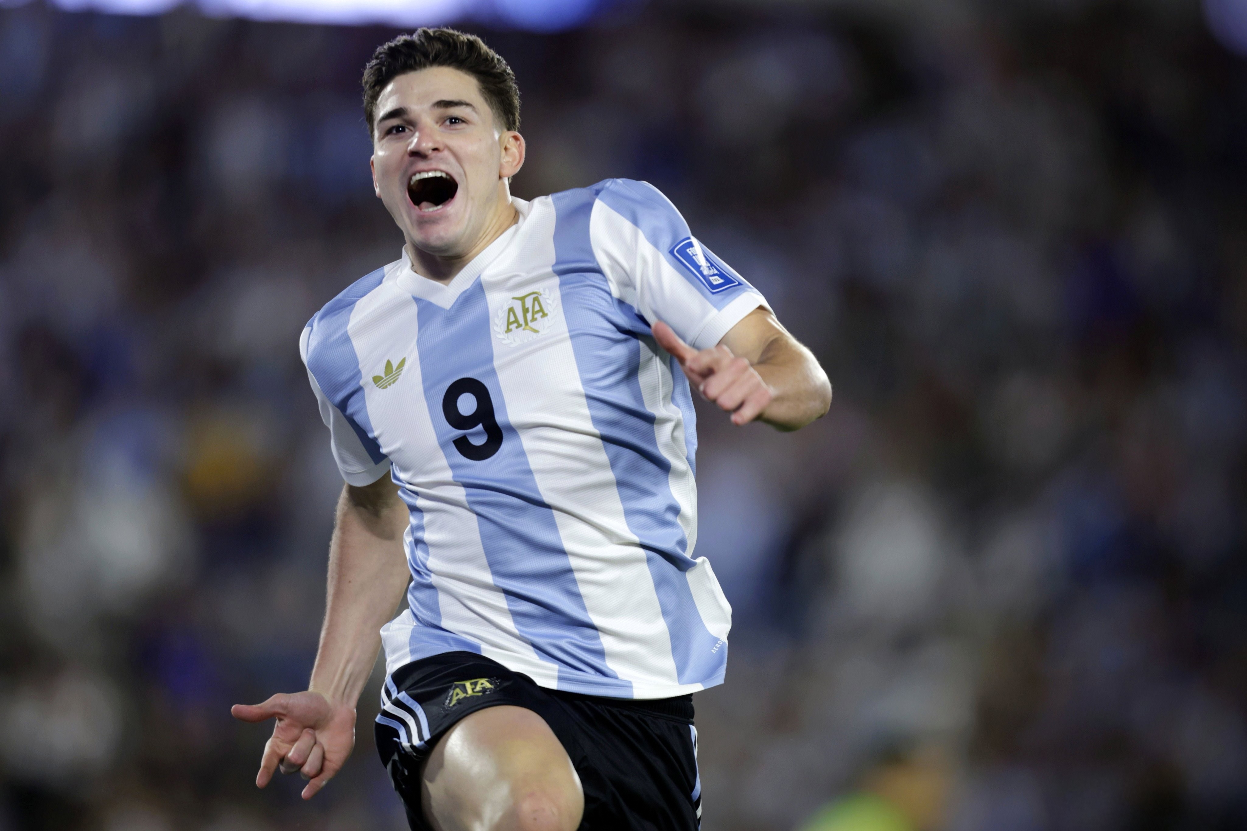 乐鱼-阿根廷大将集结备战,国家队状态出色了吗